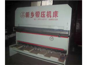 裁板折彎機